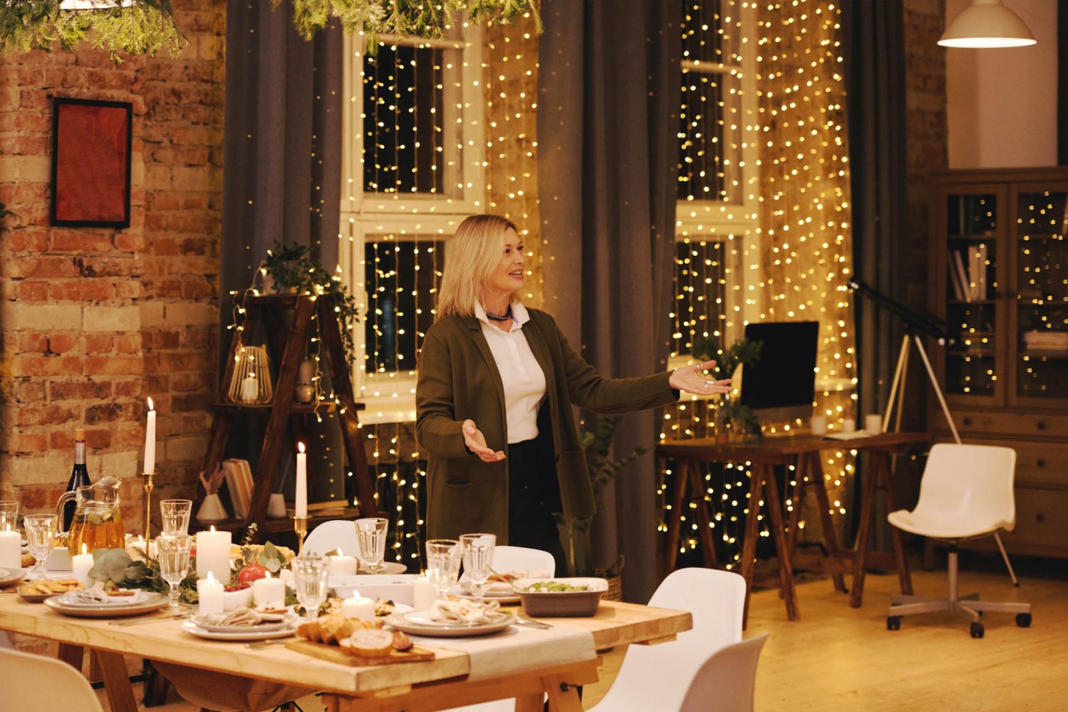 Plan an Air BNB Backyard Wedding that s Absolutely Stunning